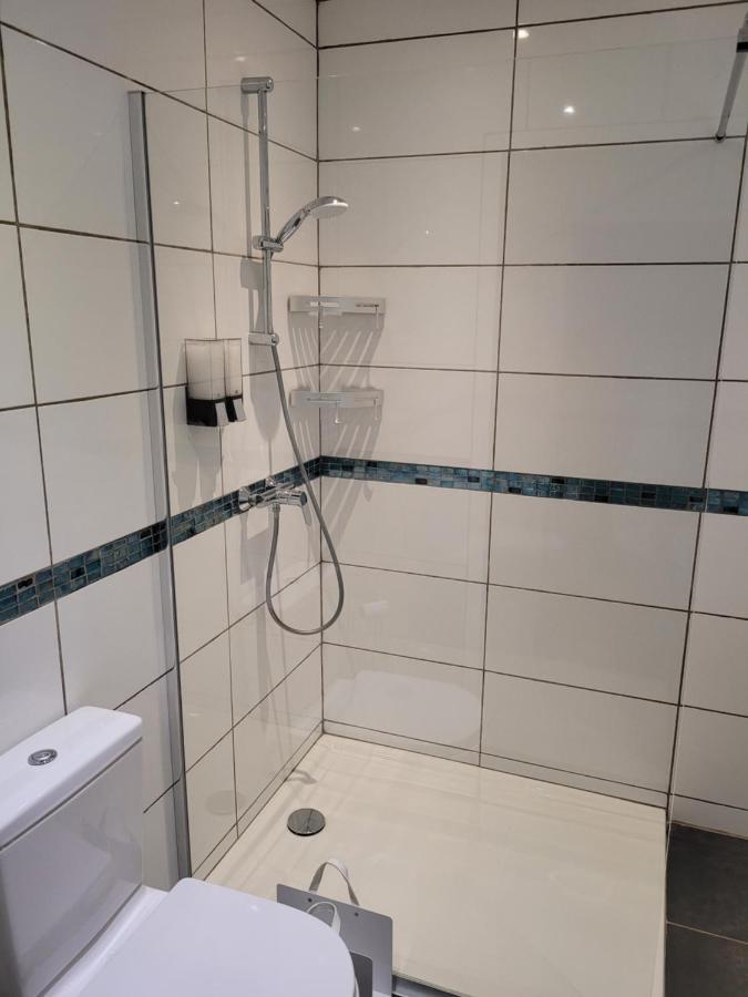 Appartement Tout Equipe En Rez-De-Jardin Entre Gard Et Ardeche Saint-Julien-de-Peyrolas 外观 照片