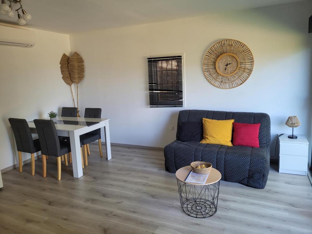 Appartement Tout Equipe En Rez-De-Jardin Entre Gard Et Ardeche Saint-Julien-de-Peyrolas 外观 照片