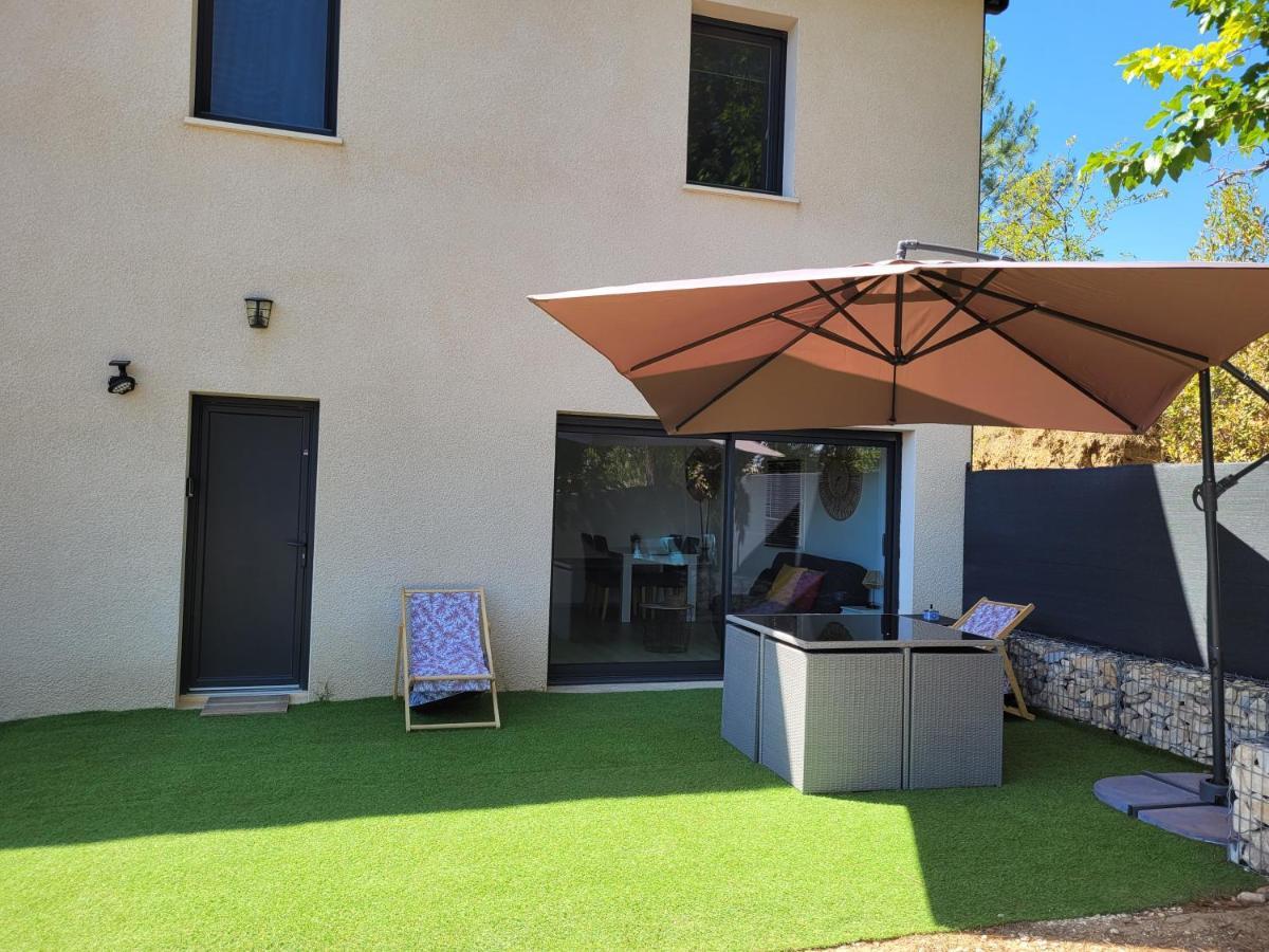 Appartement Tout Equipe En Rez-De-Jardin Entre Gard Et Ardeche Saint-Julien-de-Peyrolas 外观 照片